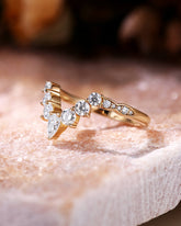 EVE Pear Shaped Moissanite Diamond Matching Curved Wedding Band